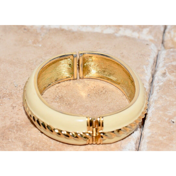 St. John Knit Designer Ivory Enamel 24k Electroplated Gold Bangle Cuff Bracelet - Picture 9 of 9